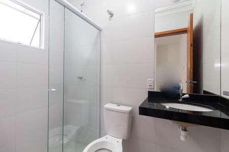 Casa de condomínio à venda com 90m², 2 quartos e 1 vaga Casa de condomínio à venda com 90m², 2 quartos e 1 vagaBanheiro da Suíte 2