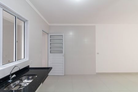 Cozinha de casa de condomínio para alugar com 2 quartos, 90m² em Cidade Líder, São Paulo