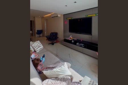 Sala de apartamento à venda com 4 quartos, 246m² em Estoril, Belo Horizonte