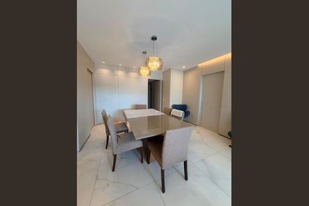 Apartamento à venda com 246m², 4 quartos e 3 vagasSala