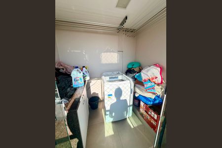 Área de serviço de apartamento à venda com 4 quartos, 246m² em Estoril, Belo Horizonte