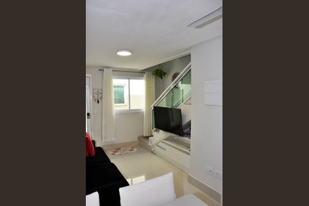 Casa de condomínio à venda com 89m², 2 quartos e 2 vagas Casa de condomínio à venda com 89m², 2 quartos e 2 vagasDetalhe - Sala e Sala de Jantar