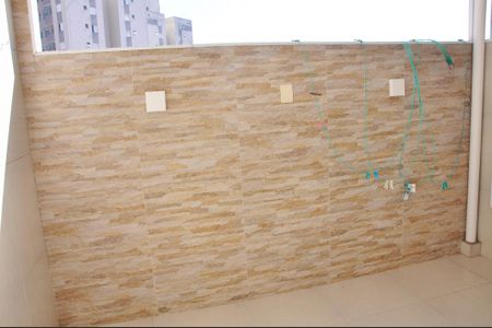 Casa de condomínio à venda com 89m², 2 quartos e 2 vagas Casa de condomínio à venda com 89m², 2 quartos e 2 vagasDetalhe - Quintal