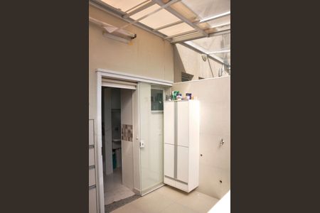 Casa de condomínio à venda com 89m², 2 quartos e 2 vagas Casa de condomínio à venda com 89m², 2 quartos e 2 vagasDetalhe - Quintal