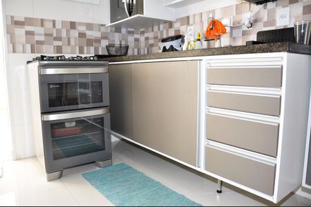 Casa de condomínio à venda com 89m², 2 quartos e 2 vagas Casa de condomínio à venda com 89m², 2 quartos e 2 vagasDetalhe - Cozinha Americana