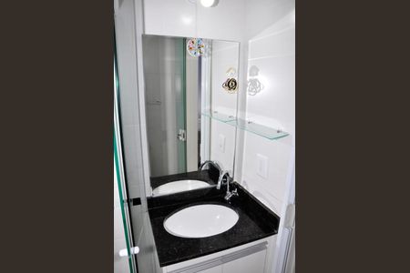 Casa de condomínio à venda com 89m², 2 quartos e 2 vagas Casa de condomínio à venda com 89m², 2 quartos e 2 vagasDetalhe - Banheiro Social