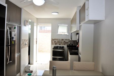 Casa de condomínio à venda com 89m², 2 quartos e 2 vagas Casa de condomínio à venda com 89m², 2 quartos e 2 vagasDetalhe - Sala e Sala de Jantar