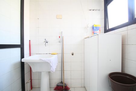 Apartamento para alugar com 70m², 2 quartos e 2 vagasÁrea de Serviço