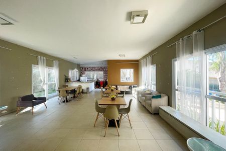 Apartamento para alugar com 47m², 2 quartos e 1 vaga Apartamento para alugar com 47m², 2 quartos e 1 vagaÁrea comum - Salão de festas