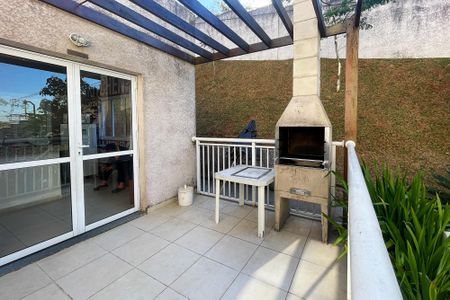 Apartamento para alugar com 47m², 2 quartos e 1 vaga Apartamento para alugar com 47m², 2 quartos e 1 vagaÁrea comum - Churrasqueira