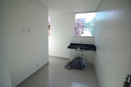 Cozinha de apartamento à venda com 2 quartos, 48m² em Eldorado, Contagem