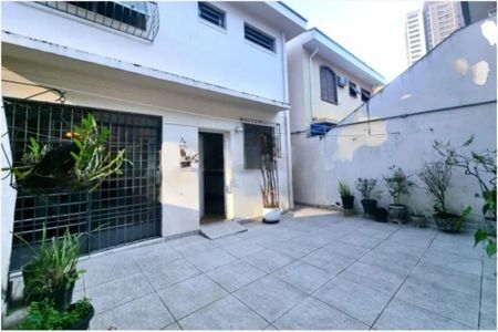 Casa à venda com 3 quartos, 210m² em Itaim Bibi, São Paulo
