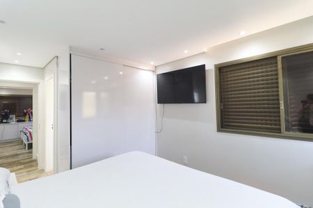 Suíte de apartamento à venda com 3 quartos, 157m² em Vila Albertina, São Paulo