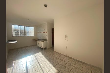 Apartamento para alugar com 3 quartos, 42m² em Granjas Primavera (Justinópolis), Contagem