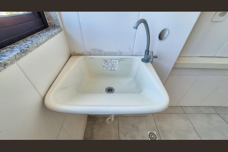 Apartamento para alugar com 43m², 2 quartos e 1 vaga Apartamento para alugar com 43m², 2 quartos e 1 vagaCozinha e Área de Serviço