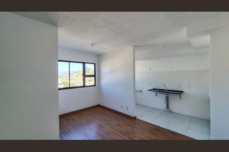 Sala de apartamento para alugar com 2 quartos, 43m² em Vaz Lobo, Rio de Janeiro