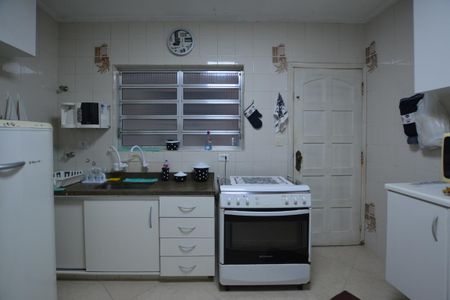 COZINHA de casa à venda com 3 quartos, 250m² em Vila Polopoli, São Paulo