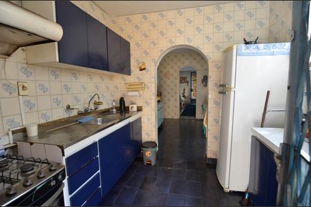Casa à venda com 400m², 5 quartos e sem vaga Casa à venda com 400m², 5 quartos e sem vagaCozinha