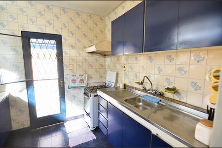 Casa à venda com 400m², 5 quartos e sem vaga Casa à venda com 400m², 5 quartos e sem vagaCozinha