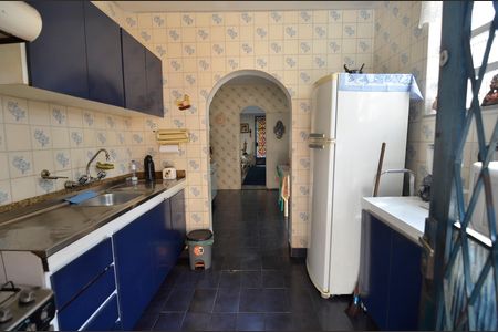 Casa à venda com 400m², 5 quartos e sem vaga Casa à venda com 400m², 5 quartos e sem vagaCozinha