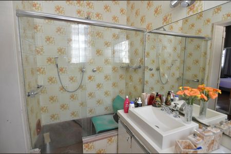 Casa à venda com 400m², 5 quartos e sem vaga Casa à venda com 400m², 5 quartos e sem vagaBanheiro da Suíte