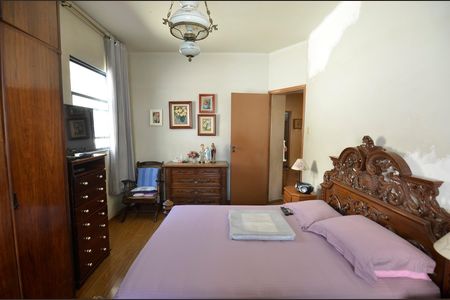 Suíte de casa à venda com 5 quartos, 400m² em Grajaú, Rio de Janeiro