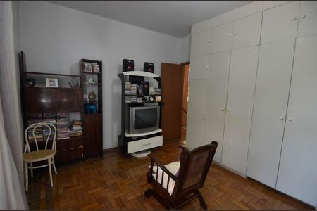 Casa à venda com 400m², 5 quartos e sem vaga Casa à venda com 400m², 5 quartos e sem vagaQuarto 3