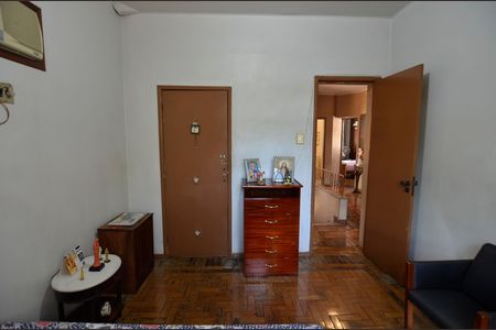 Casa à venda com 400m², 5 quartos e sem vaga Casa à venda com 400m², 5 quartos e sem vagaQuarto 2