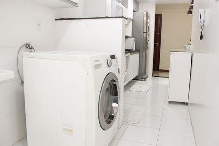 Apartamento para alugar com 100m², 2 quartos e 2 vagas Apartamento para alugar com 100m², 2 quartos e 2 vagasÁrea de Serviço