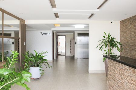 Apartamento para alugar com 100m², 2 quartos e 2 vagas Apartamento para alugar com 100m², 2 quartos e 2 vagasHall de entrada