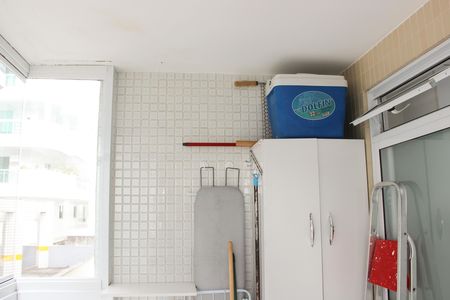 Área de Serviço de apartamento para alugar com 2 quartos, 100m² em Braga, Cabo Frio