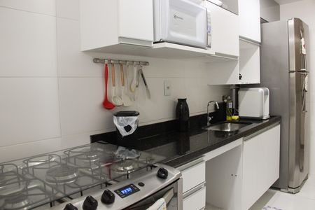 Apartamento para alugar com 100m², 2 quartos e 2 vagas Apartamento para alugar com 100m², 2 quartos e 2 vagasCozinha