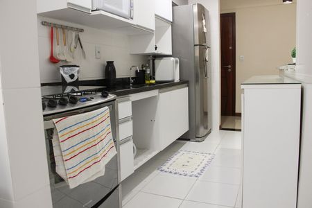 Apartamento para alugar com 100m², 2 quartos e 2 vagas Apartamento para alugar com 100m², 2 quartos e 2 vagasCozinha