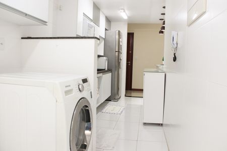 Apartamento para alugar com 100m², 2 quartos e 2 vagas Apartamento para alugar com 100m², 2 quartos e 2 vagasÁrea de Serviço