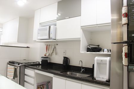 Apartamento para alugar com 100m², 2 quartos e 2 vagas Apartamento para alugar com 100m², 2 quartos e 2 vagasCozinha