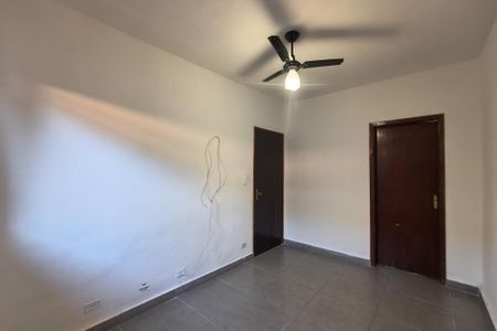 Suite de casa de condomínio para alugar com 2 quartos, 50m² em Vila Assuncao, Praia Grande