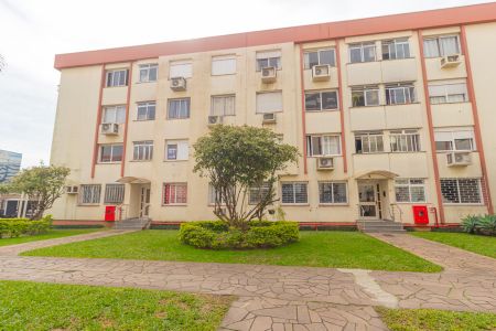 Apartamento à venda com 34m², 1 quarto e sem vaga Apartamento à venda com 34m², 1 quarto e sem vagaFachada do bloco