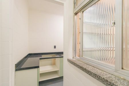 Apartamento à venda com 34m², 1 quarto e sem vaga Apartamento à venda com 34m², 1 quarto e sem vagaCozinha e Área de Serviço