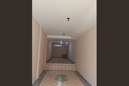 Casa para alugar com 240m², 3 quartos e 3 vagas Casa para alugar com 240m², 3 quartos e 3 vagasÁrea externa