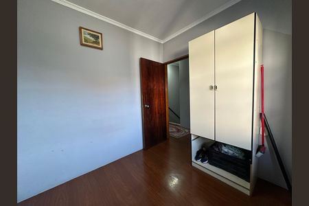 Casa à venda com 295m², 5 quartos e 2 vagas Casa à venda com 295m², 5 quartos e 2 vagasQuarto 2