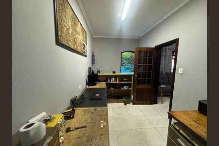 Casa à venda com 295m², 5 quartos e 2 vagas Casa à venda com 295m², 5 quartos e 2 vagasQuarto 1