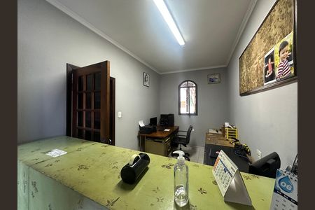 Casa à venda com 295m², 5 quartos e 2 vagas Casa à venda com 295m², 5 quartos e 2 vagasQuarto 1