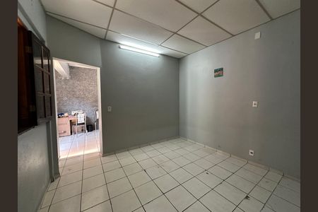 Casa à venda com 295m², 5 quartos e 2 vagas Casa à venda com 295m², 5 quartos e 2 vagasSuíte 3 - Edícula