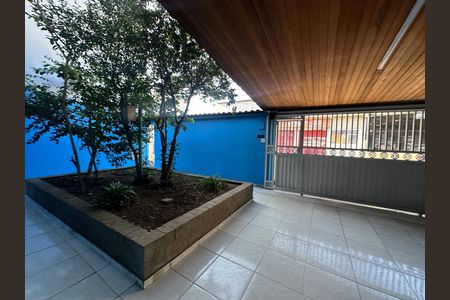 Casa à venda com 295m², 5 quartos e 2 vagas Casa à venda com 295m², 5 quartos e 2 vagasGaragem