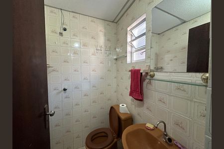 Casa à venda com 295m², 5 quartos e 2 vagas Casa à venda com 295m², 5 quartos e 2 vagasBanheiro da Suíte 3 - Edícula