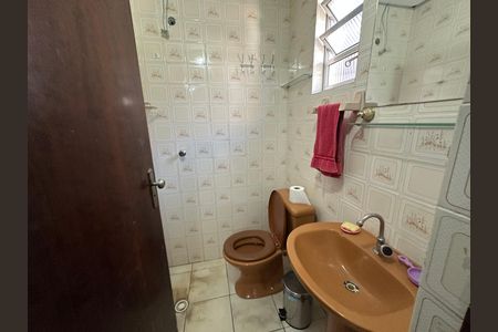 Casa à venda com 295m², 5 quartos e 2 vagas Casa à venda com 295m², 5 quartos e 2 vagasBanheiro da Suíte 3 - Edícula