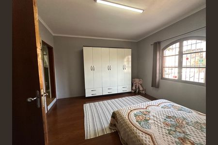 Casa à venda com 295m², 5 quartos e 2 vagas Casa à venda com 295m², 5 quartos e 2 vagasSuíte 2