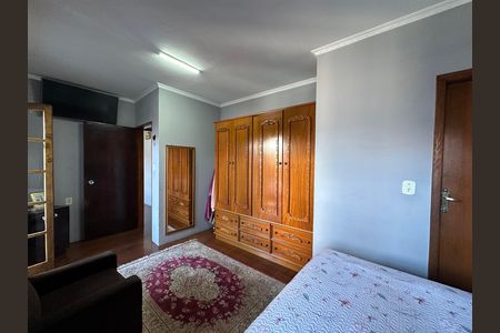 Casa à venda com 295m², 5 quartos e 2 vagas Casa à venda com 295m², 5 quartos e 2 vagasSuíte 1
