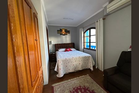 Casa à venda com 295m², 5 quartos e 2 vagas Casa à venda com 295m², 5 quartos e 2 vagasSuíte 1