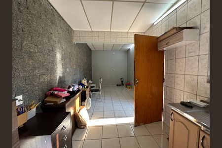 Casa à venda com 295m², 5 quartos e 2 vagas Casa à venda com 295m², 5 quartos e 2 vagasEdícula